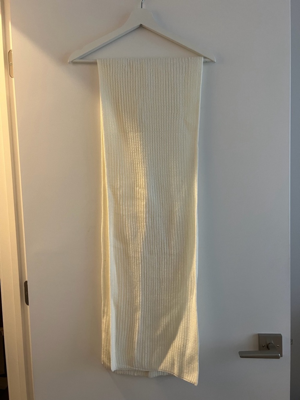 H&M Cream Knit Scarf